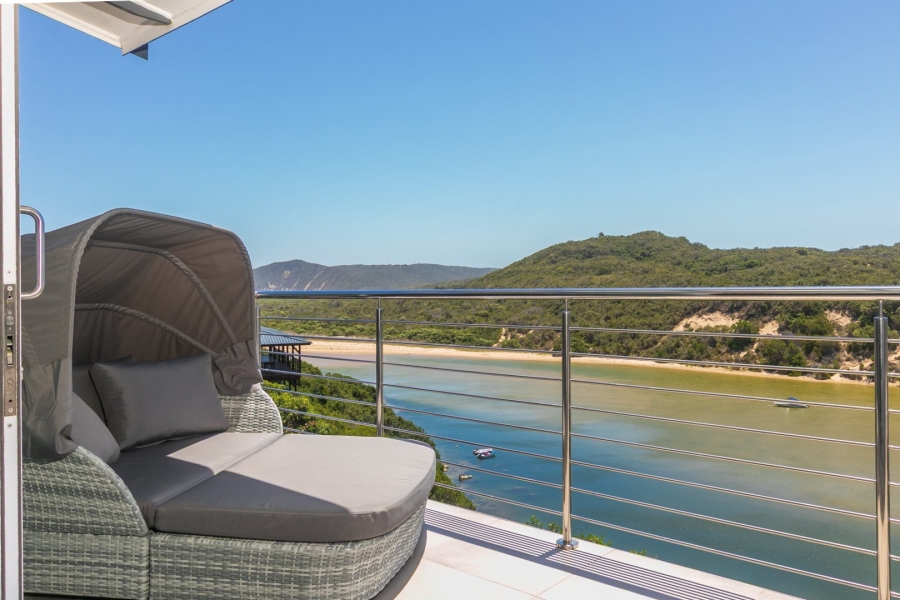 4 Bedroom Property for Sale in Kingfisher Creek Western Cape